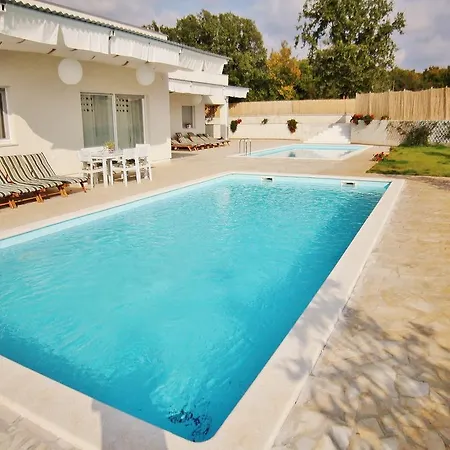 Istrian Villas Bila 320 *